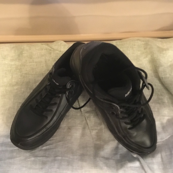 Women’s Black Nikken CardioStriders Ultra Size 8 - Picture 1 of 6